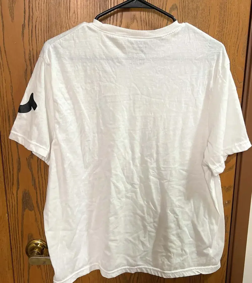 True Religion Brand Jeans White Short Sleeve T-Shirt with Horseshoe Sleeve Logo